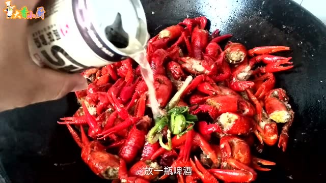 松树会不会开花?什么时候开?开花是什么样的?_太阳成集团tyc7111cc(图1) 太阳成集团tyc7111cc